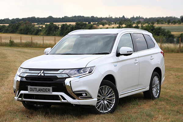 Outlander 2.0 CVT Premium 2024