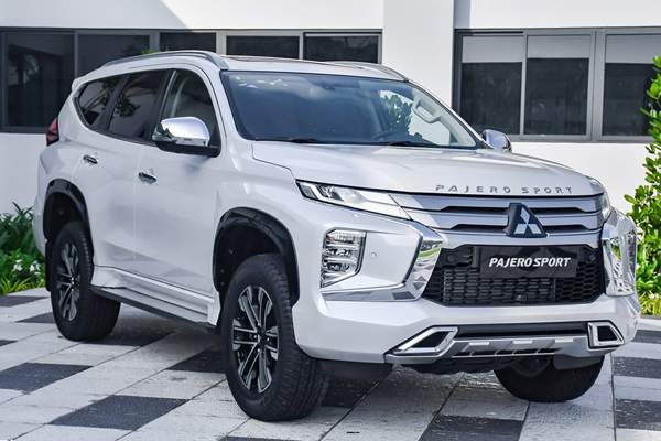 Pajero sport G 4x2 AT Premium 2021